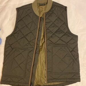 Men's quilted full zip vest